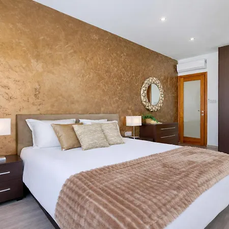 Luxury 2 Bedroom Near Seafront Yhai1-2 *